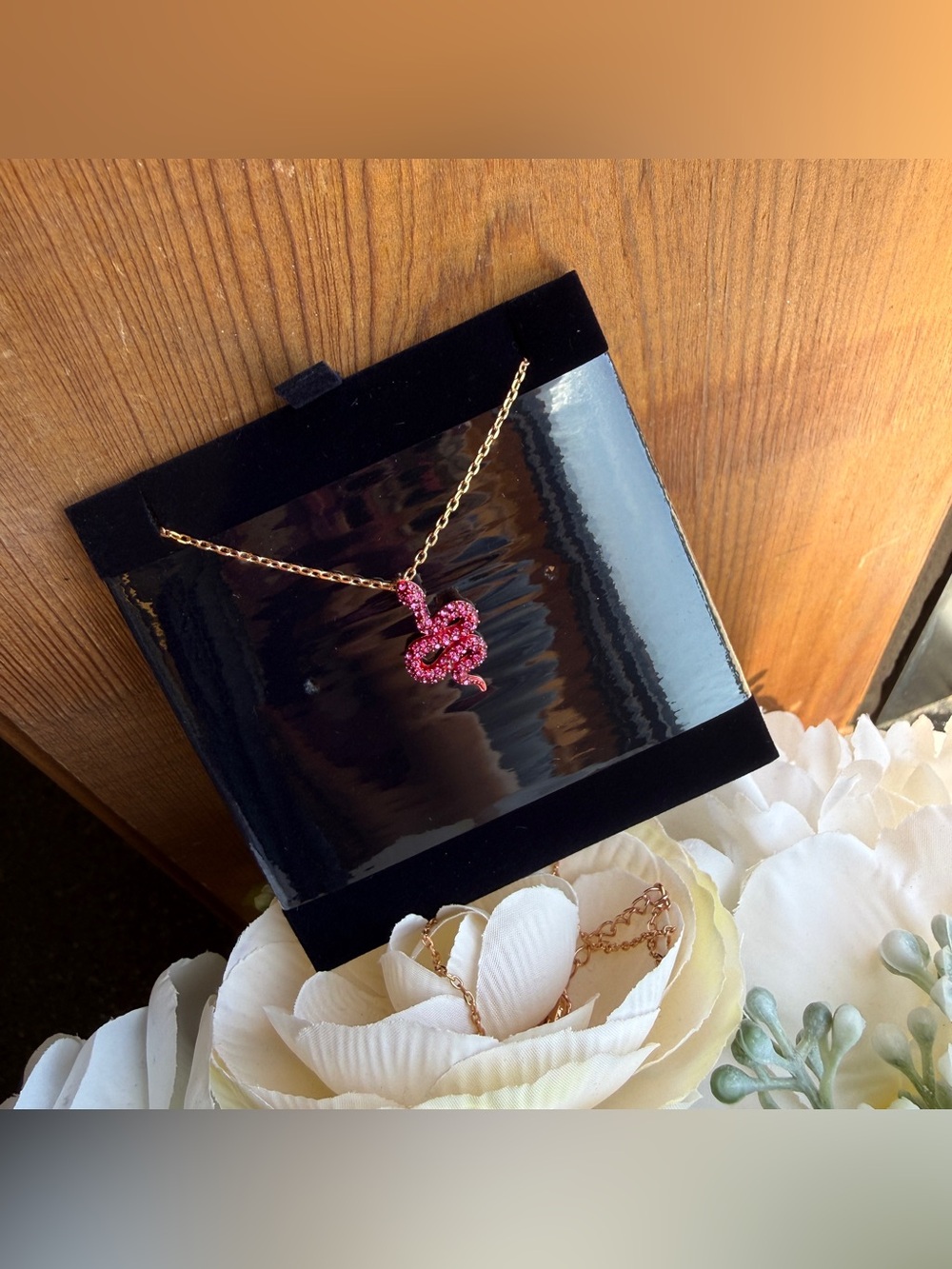 Swarovski 5438407-1 Pendant necklace SML